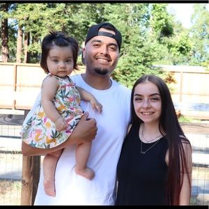 Meet your Posher, Ari